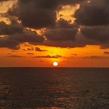 Juan Beach Bungalow Batununggul Kültér fotó